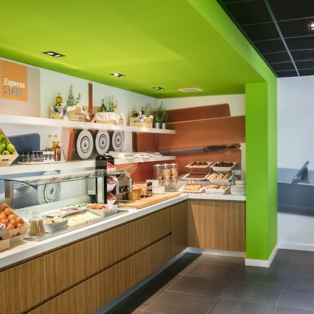Holiday Inn Express Utrecht - Papendorp By Ihg Екстериор снимка