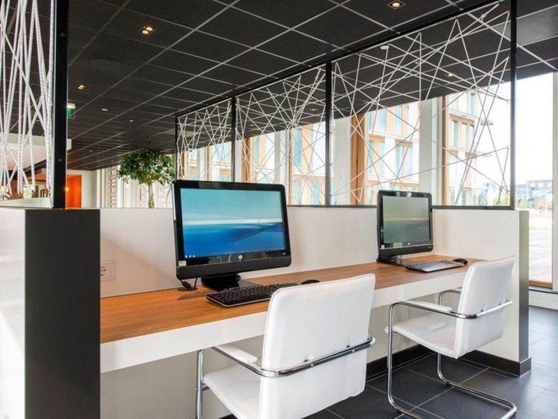 Holiday Inn Express Utrecht - Papendorp By Ihg Екстериор снимка