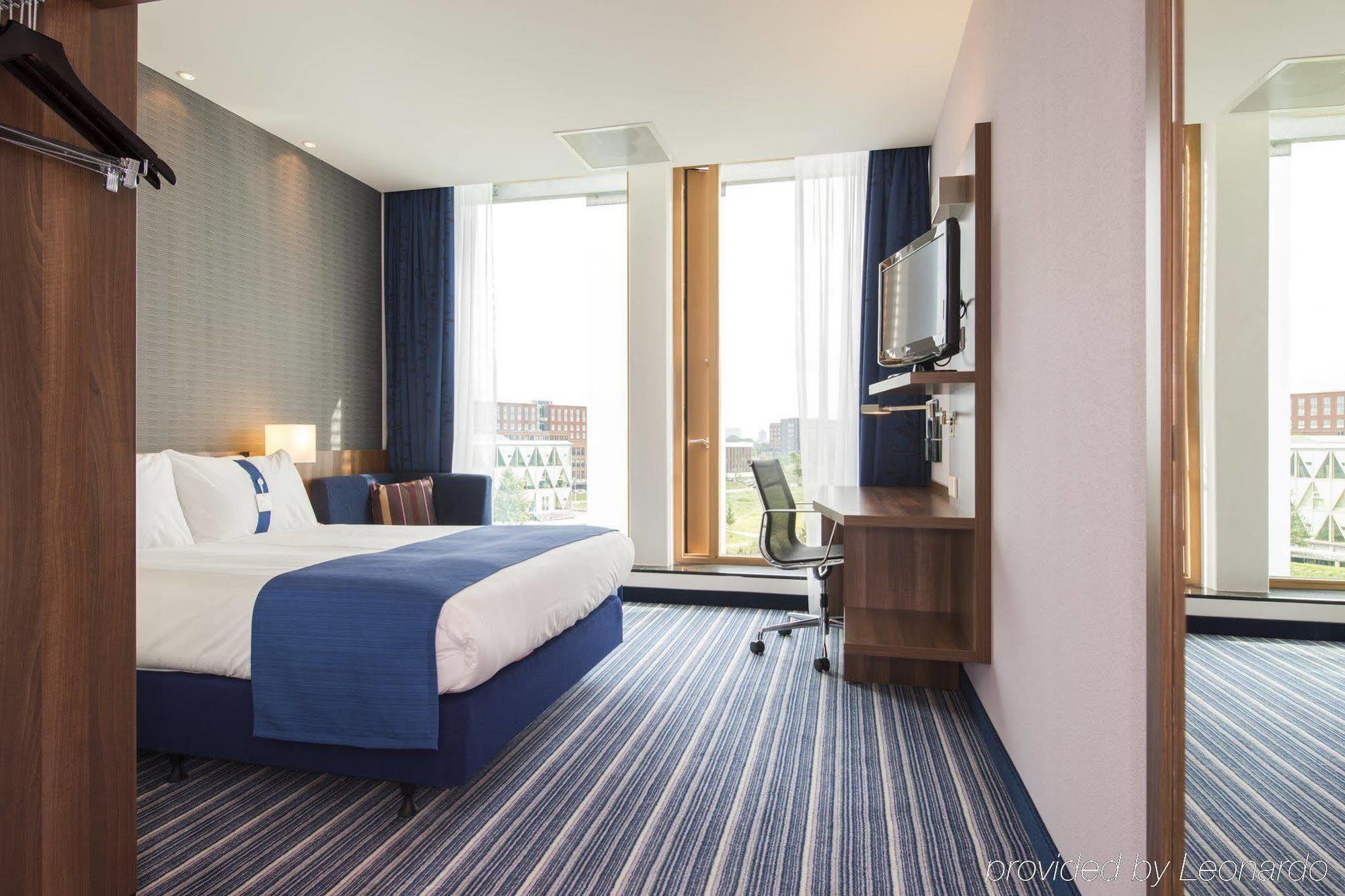 Holiday Inn Express Utrecht - Papendorp By Ihg Екстериор снимка