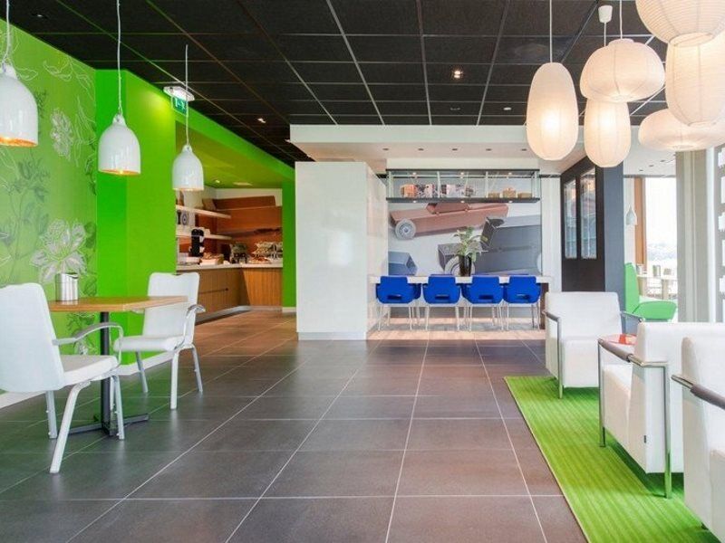 Holiday Inn Express Utrecht - Papendorp By Ihg Екстериор снимка